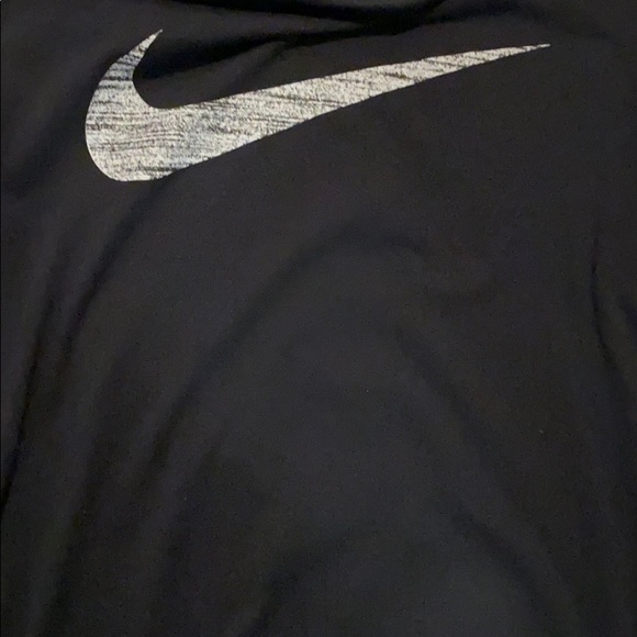 Nike tee - Picture 3 of 5